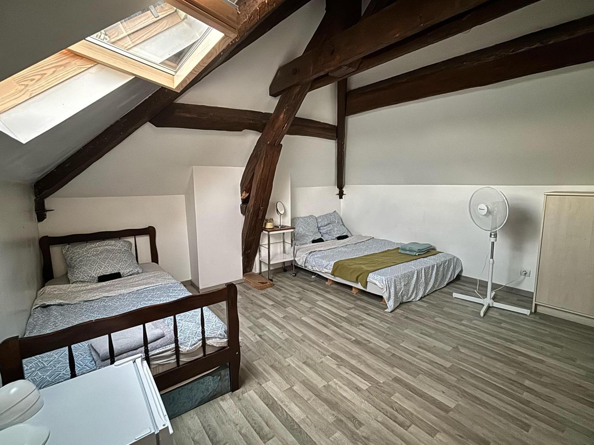 Endroit Charmant Coulommiers Exterior foto